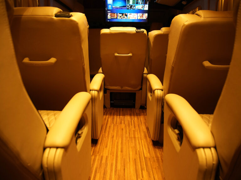 Our Fleets urbania for rent (14 of 44)