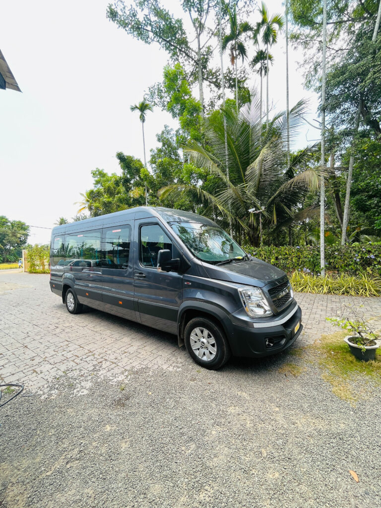 Our Fleets urbania for rent (3 of 44)