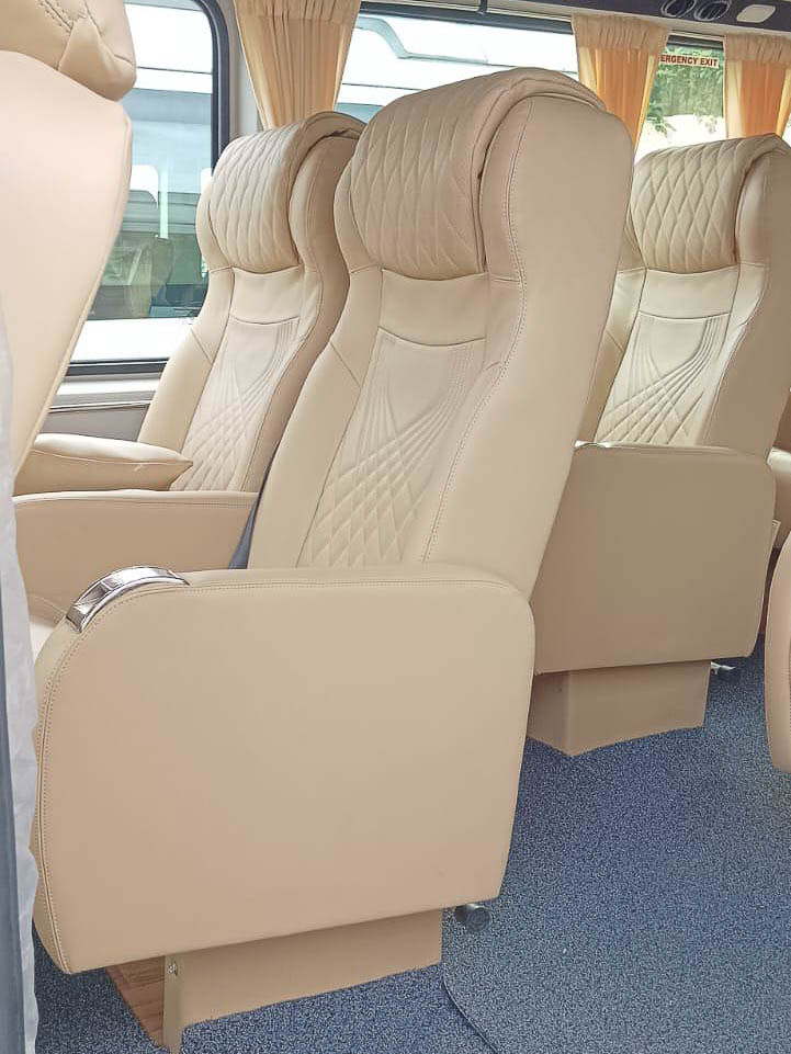 Our Fleets urbania for rent (31 of 44)