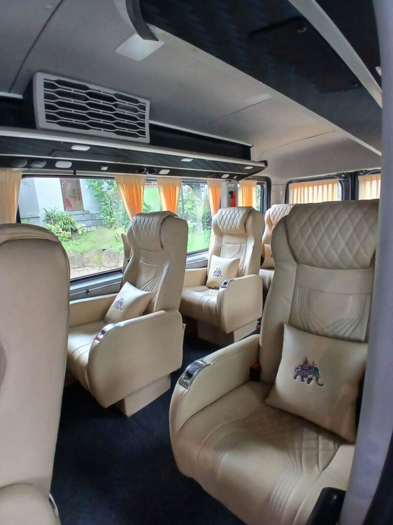 Our Fleets urbania for rent (33 of 44)