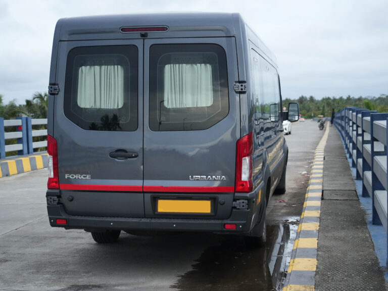 Our Fleets urbania for rent (8 of 44)